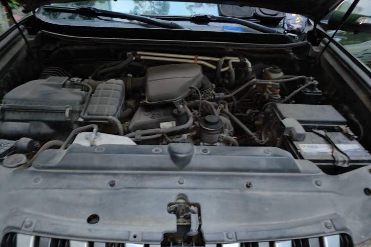 Used Toyota Prado 2010 2.7L Automatic Standard Edition Engine Bay