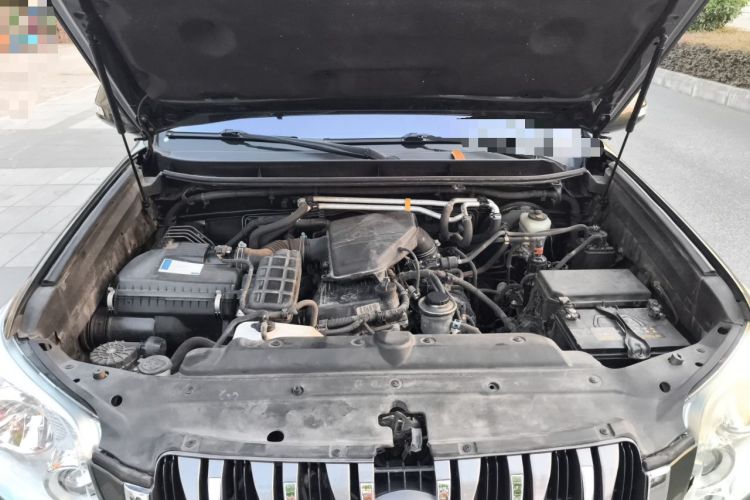 Used Toyota Prado 2010 2.7L Automatic Deluxe Edition Engine Bay