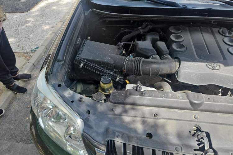 Used Toyota Prado 2010 4.0L Automatic TX-L Engine Bay Right