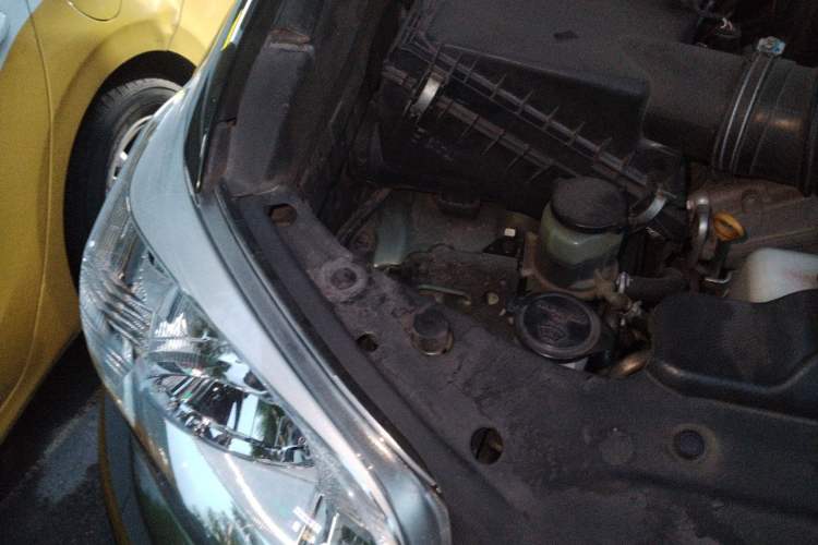 Used Toyota Prado 2010 4.0L Automatic TX-L NAVI Engine Bay Right