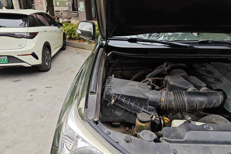 Used Toyota Prado 2010 4.0L Automatic TX Engine Bay Right