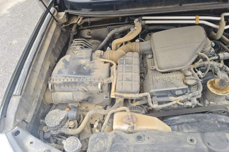Used Toyota Prado 2010 2.7L Automatic Deluxe Edition Engine Bay Right
