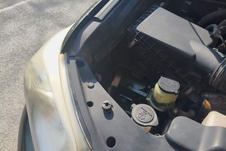 Used Toyota Prado 2010 4.0L Automatic TX-L NAVI Engine Bay Right
