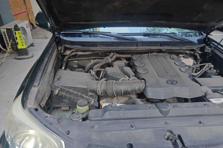 Used Toyota Prado 2010 4.0L Automatic TX-L NAVI Engine Bay Right