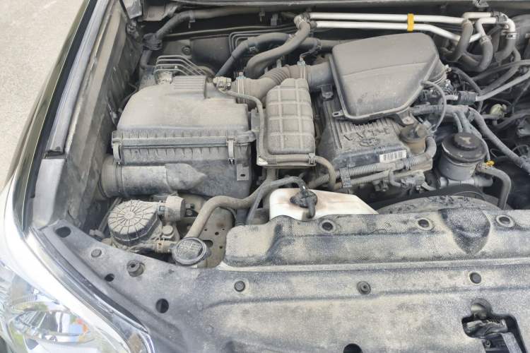 Used Toyota Prado 2010 2.7L Automatic Standard Edition Engine Bay Right