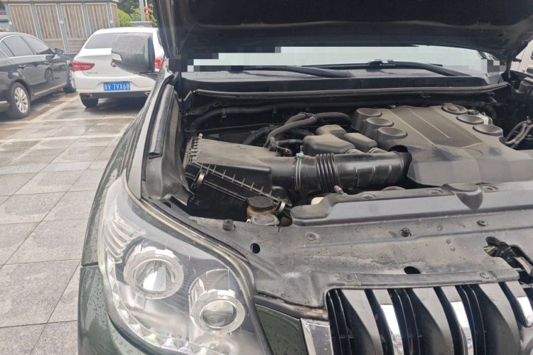 Used Toyota Prado 2010 4.0L Automatic TX-L Engine Bay Right