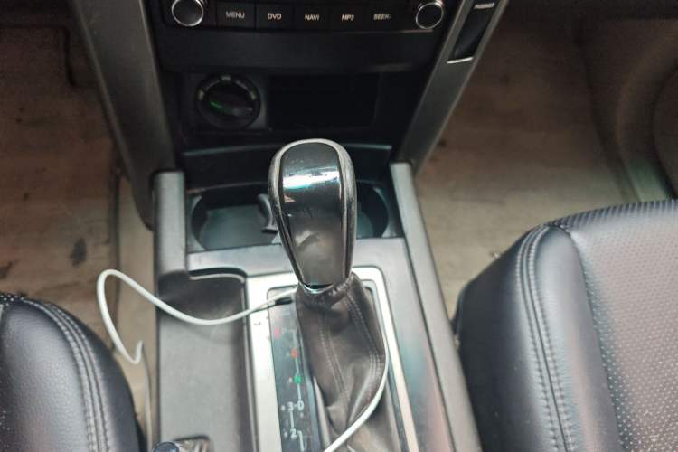 Used Toyota Prado 2010 2.7L Automatic Standard Edition Gear Lever
