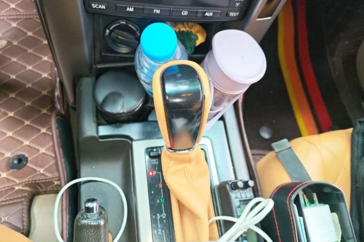 Used Toyota Prado 2010 2.7L Automatic Standard Edition Gear Lever