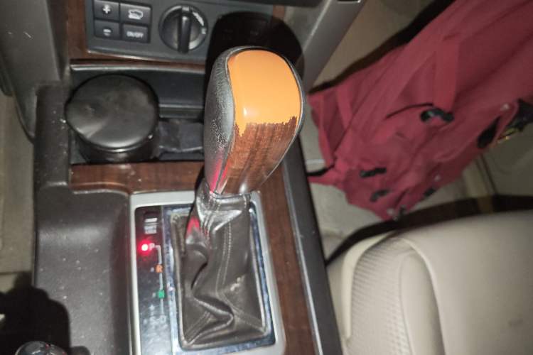 Used Toyota Prado 2010 4.0L Automatic VX NAVI Gear Lever