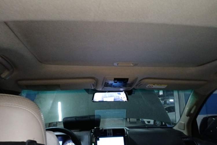 Used Toyota Prado 2010 4.0L Automatic TX-L Headliner