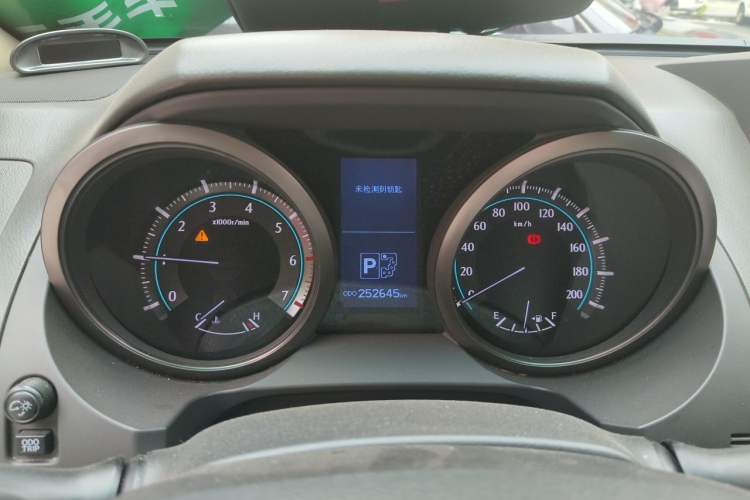 Used Toyota Prado 2010 4.0L Automatic TX-L Instrument Cluster