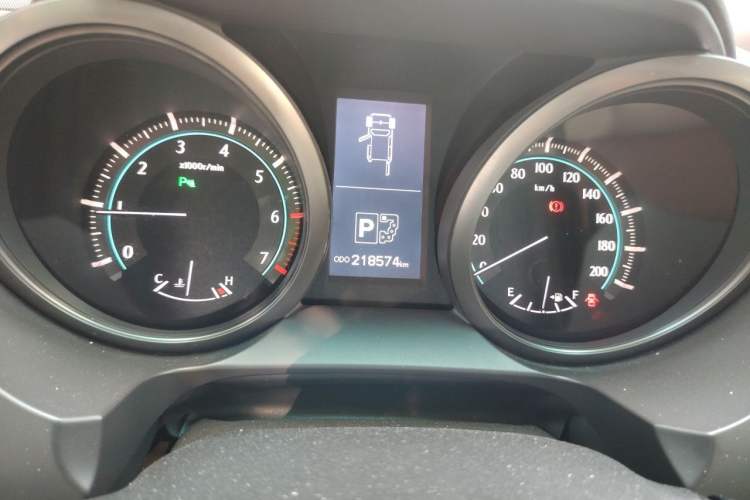 Used Toyota Prado 2010 4.0L Automatic TX-L NAVI Instrument Cluster