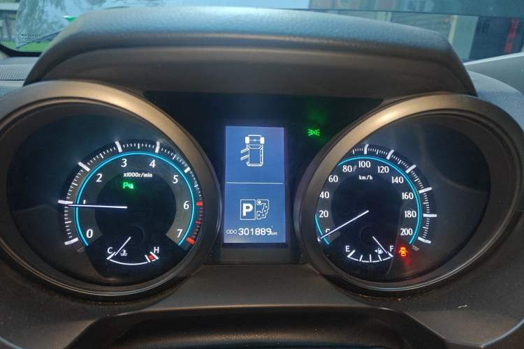 Used Toyota Prado 2010 4.0L Automatic TX-L NAVI Instrument Cluster