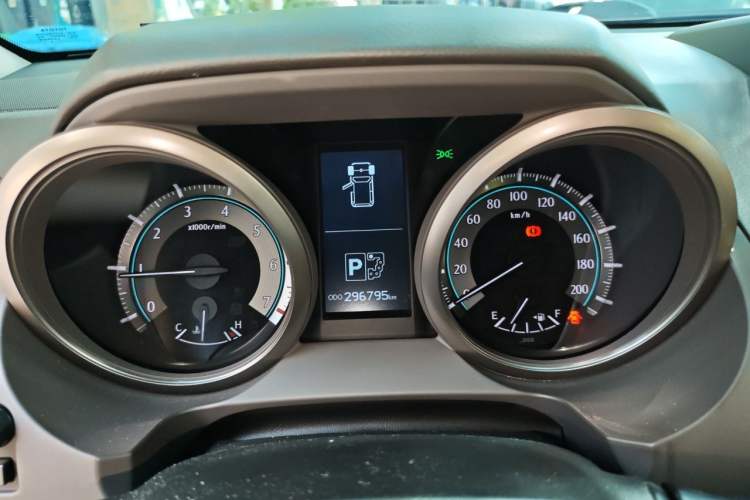 Used Toyota Prado 2010 4.0L Automatic TX-L Instrument Cluster