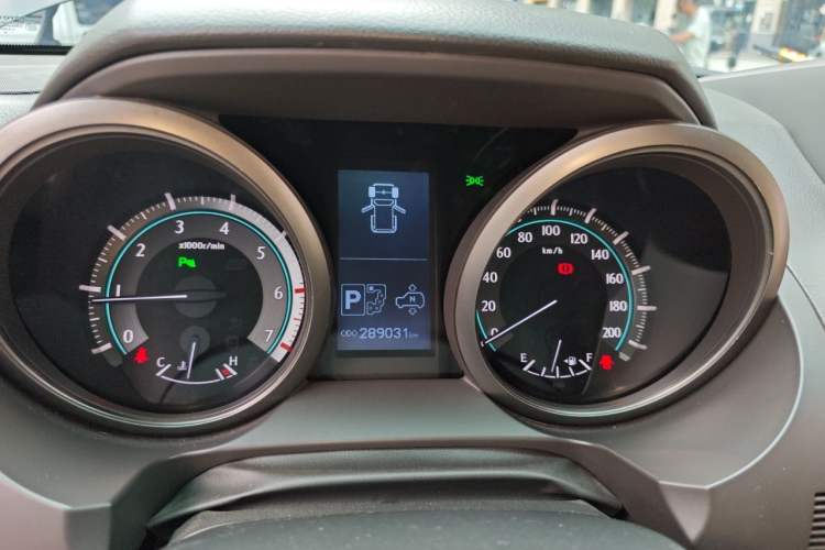 Used Toyota Prado 2010 4.0L Automatic VX NAVI Instrument Cluster