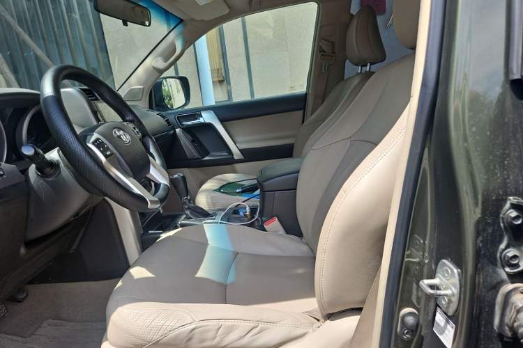 Used Toyota Prado 2010 4.0L Automatic TX-L Left Front Seat