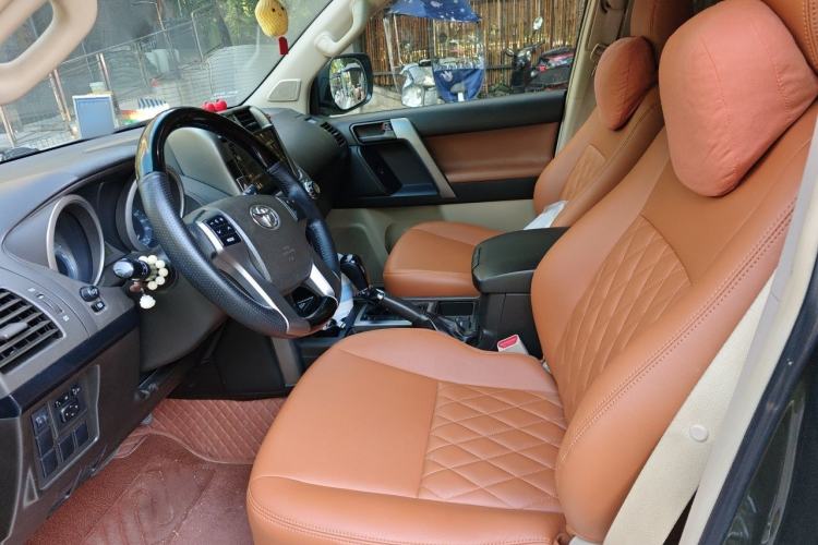Used Toyota Prado 2010 2.7L Automatic Deluxe Edition Left Front Seat