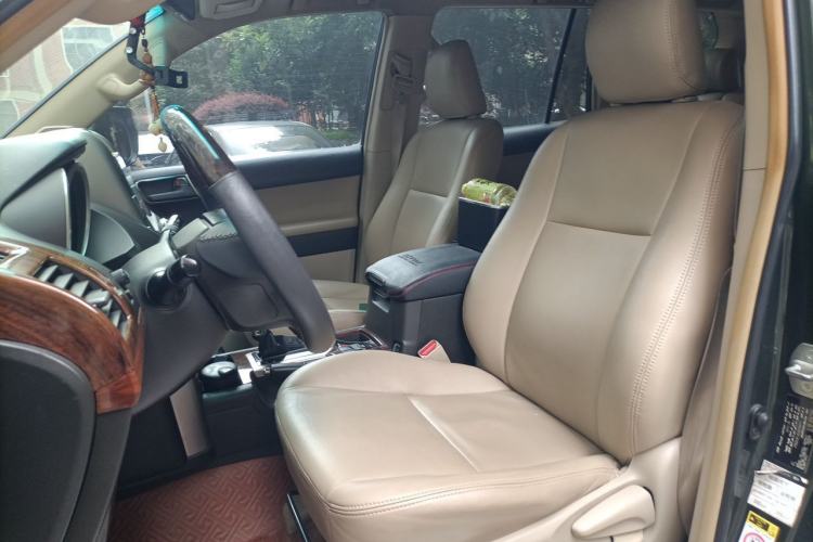 Used Toyota Prado 2010 2.7L Automatic Deluxe Edition Left Front Seat