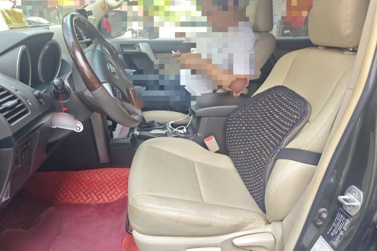 Used Toyota Prado 2010 2.7L Automatic Deluxe Edition Left Front Seat