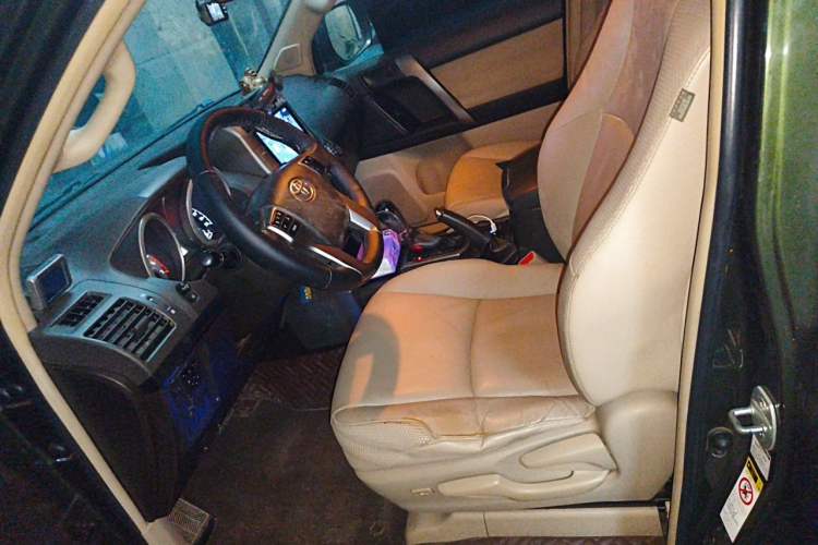 Used Toyota Prado 2010 2.7L Automatic Deluxe Edition Left Front Seat