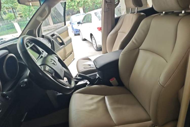 Used Toyota Prado 2010 2.7L Automatic Deluxe Edition Left Front Seat