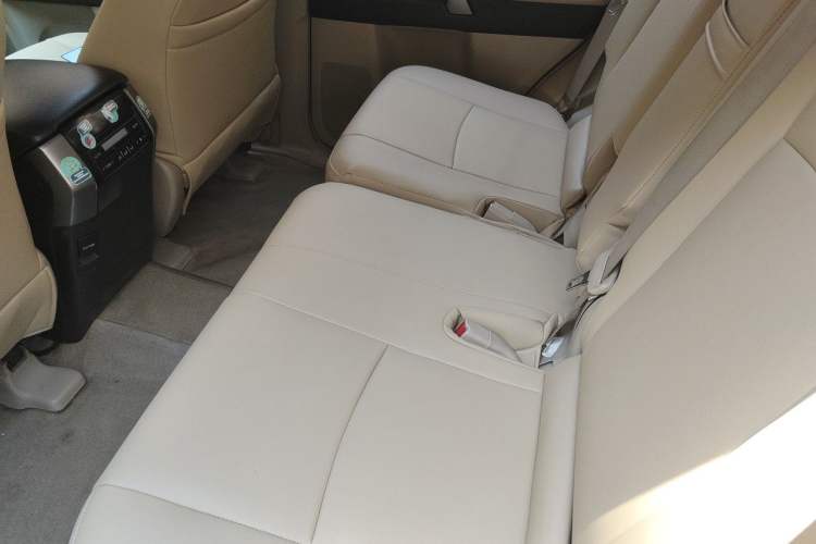 Used Toyota Prado 2010 2.7L Automatic Deluxe Edition Left Rear Seat