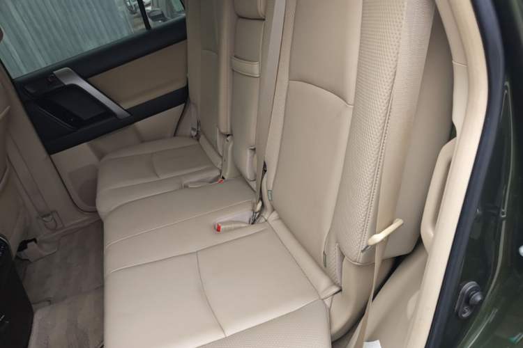 Used Toyota Prado 2010 2.7L Automatic Deluxe Edition Left Rear Seat