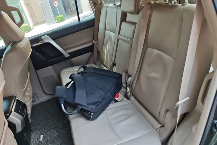 Used Toyota Prado 2010 4.0L Automatic TX-L Left Rear Seat