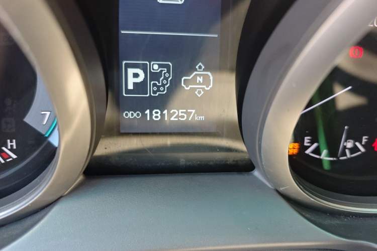 Used Toyota Prado 2010 4.0L Automatic VX NAVI Odometer Close Up