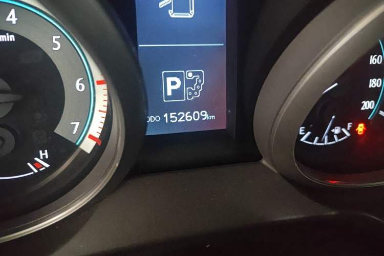 Used Toyota Prado 2010 4.0L Automatic TX-L Odometer Close Up