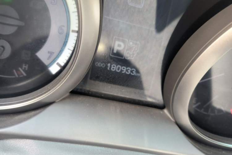 Used Toyota Prado 2010 4.0L Automatic VX Odometer Close Up