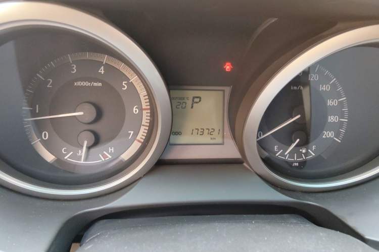 Used Toyota Prado 2010 2.7L Automatic Deluxe Edition Odometer Close Up