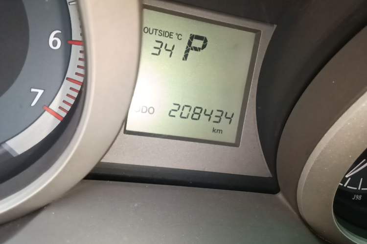 Used Toyota Prado 2010 2.7L Automatic Standard Edition Odometer Close Up