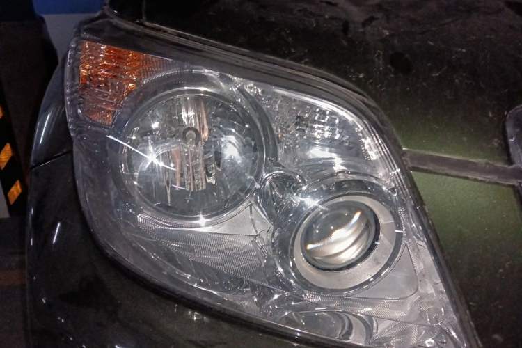 Used Toyota Prado 2010 4.0L Automatic TX-L Right Front Headlight