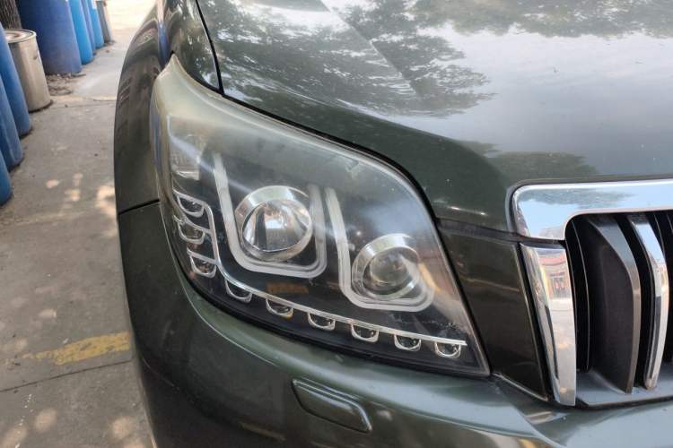Used Toyota Prado 2010 2.7L Automatic Standard Edition Right Front Headlight