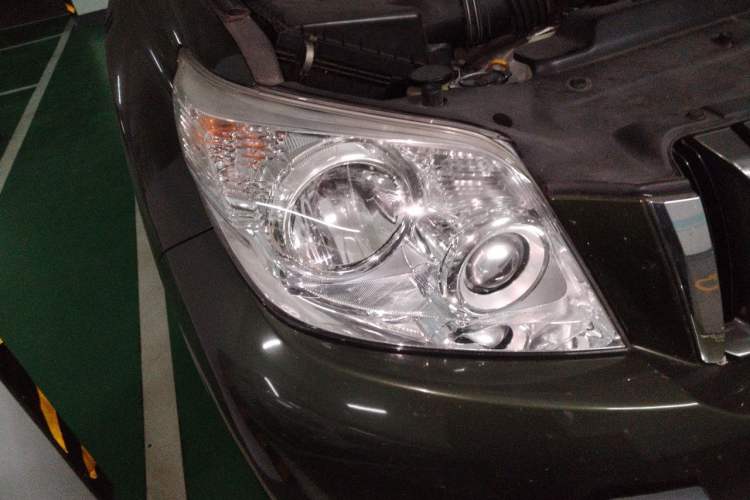 Used Toyota Prado 2010 4.0L Automatic TX Right Front Headlight