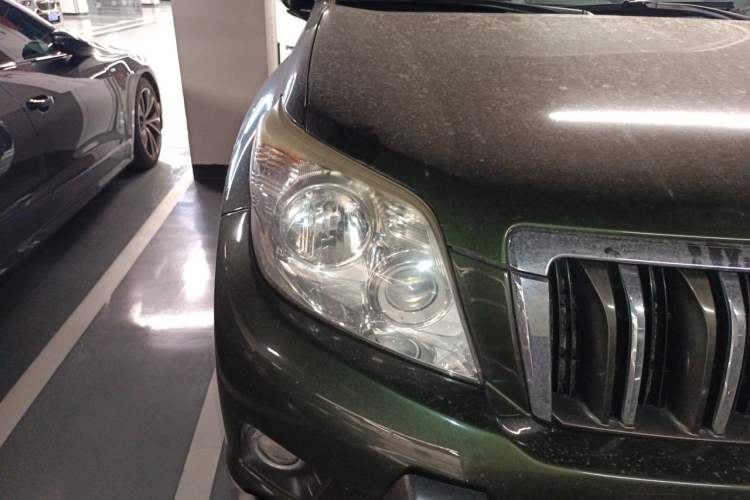 Used Toyota Prado 2010 2.7L Automatic Standard Edition Right Front Headlight