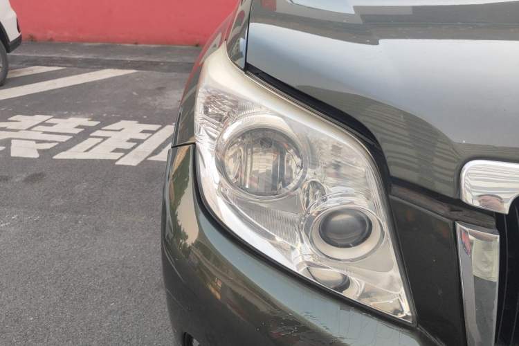 Used Toyota Prado 2010 2.7L Automatic Standard Edition Right Front Headlight