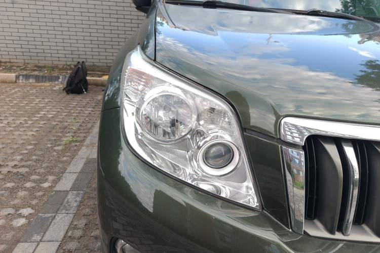 Used Toyota Prado 2010 2.7L Automatic Standard Edition Right Front Headlight