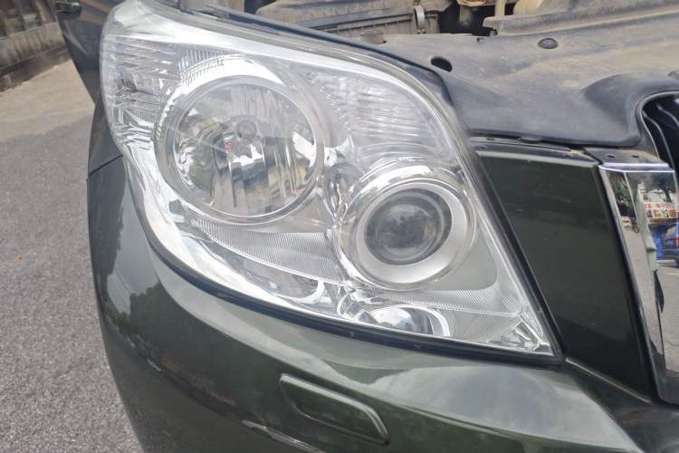 Used Toyota Prado 2010 2.7L Automatic Deluxe Edition Right Front Headlight