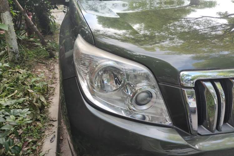 Used Toyota Prado 2010 2.7L Automatic Standard Edition Right Front Headlight