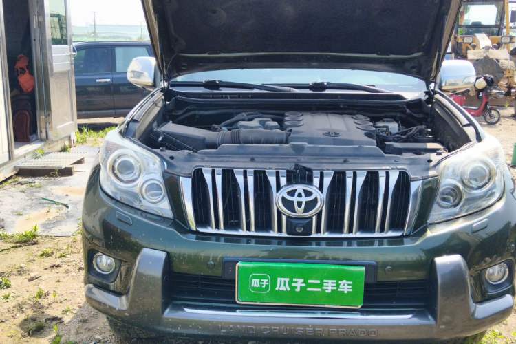 Used Toyota Prado 2010 4.0L Automatic VX NAVI Right Front Headlight