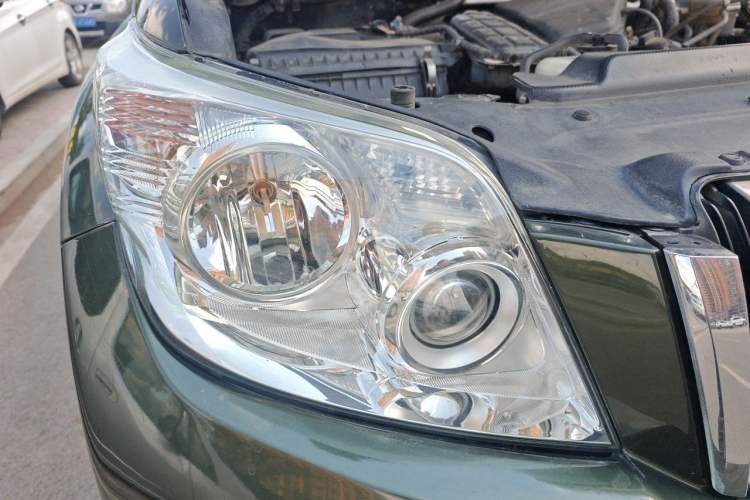 Used Toyota Prado  Right Front Headlight
