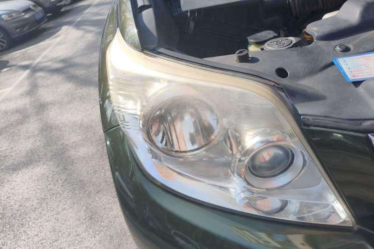 Used Toyota Prado 2010 4.0L Automatic TX-L NAVI Right Front Headlight