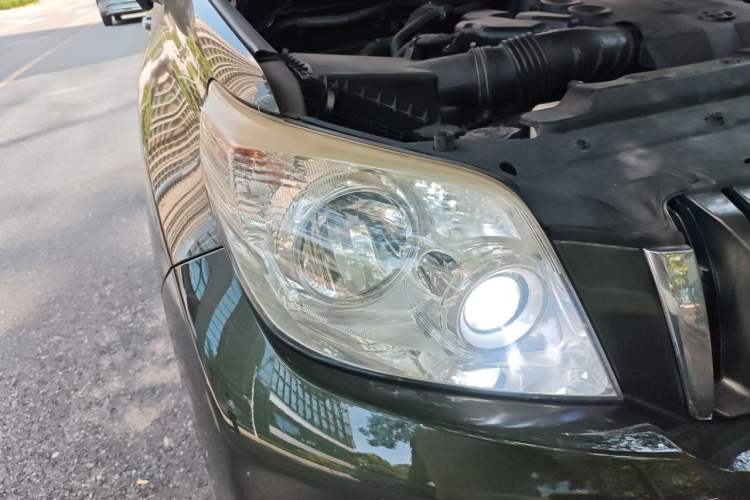 Used Toyota Prado 2010 4.0L Automatic TX-L Right Front Headlight