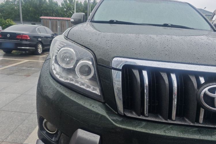 Used Toyota Prado 2010 4.0L Automatic TX-L Right Front Headlight