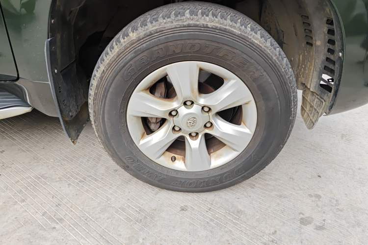 Used Toyota Prado 2010 4.0L Automatic TX Right Front Wheel Hub