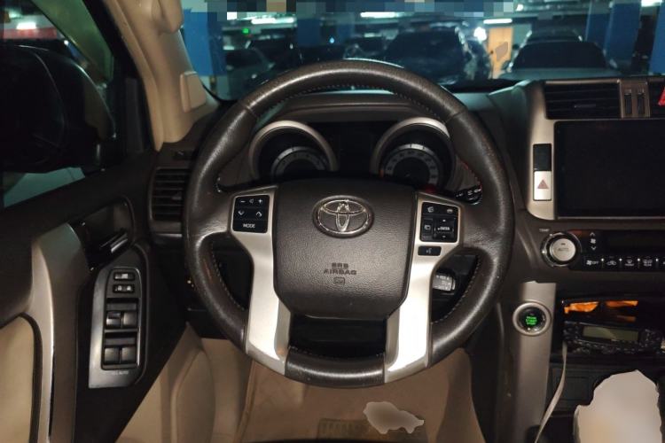 Used Toyota Prado 2010 4.0L Automatic TX-L Steering Wheel