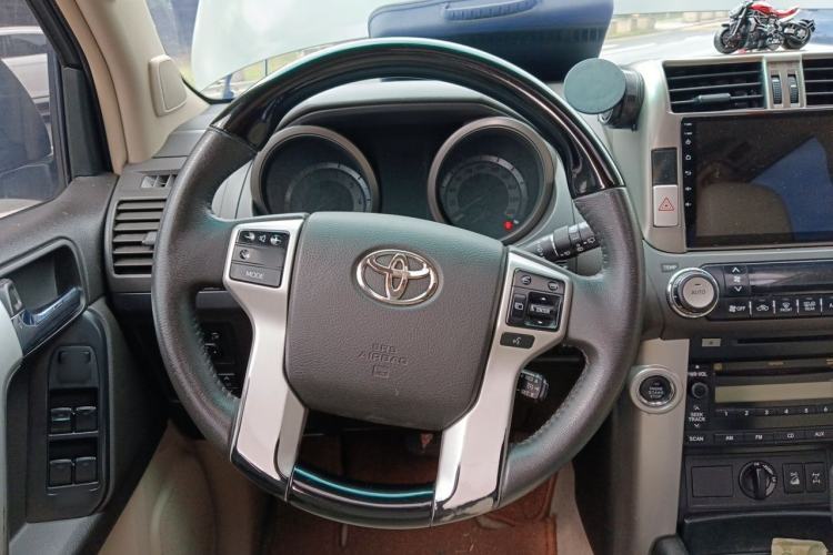 Used Toyota Prado 2010 4.0L Automatic TX-L Steering Wheel