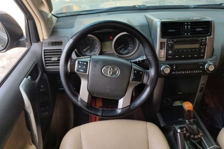 Used Toyota Prado 2010 2.7L Automatic Standard Edition Steering Wheel